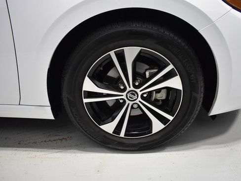 Certified 2023 Nissan Sentra SV image 10