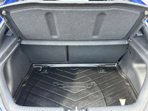 Used 2013 Hyundai Veloster FWD image 28