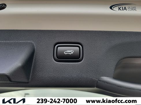 New 2026 Kia Sportage X-Line w/ X-Line Technology Package AWD/4WD image 12