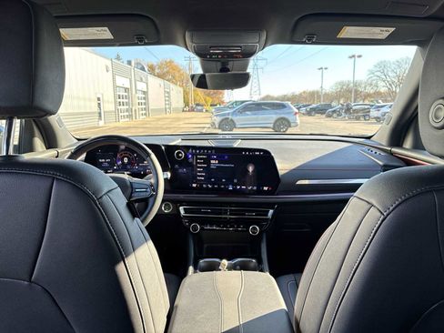 Certified 2025 Chevrolet Traverse RS image 21