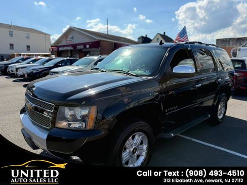Used 2007 Chevrolet Tahoe LT w/ LT Preferred Equipment Group image 3