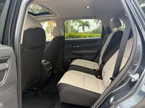 Used 2024 Honda CR-V EX image 12