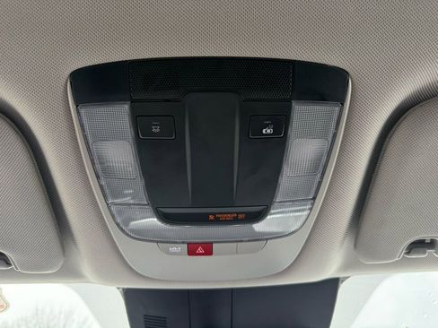 Certified 2024 Kia Sorento S image 19