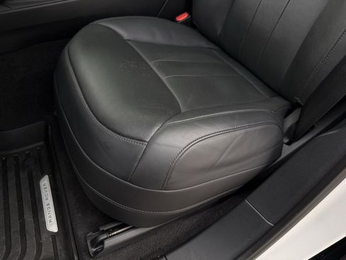 Used 2024 Land Rover Range Rover Sport Dynamic SE image 24