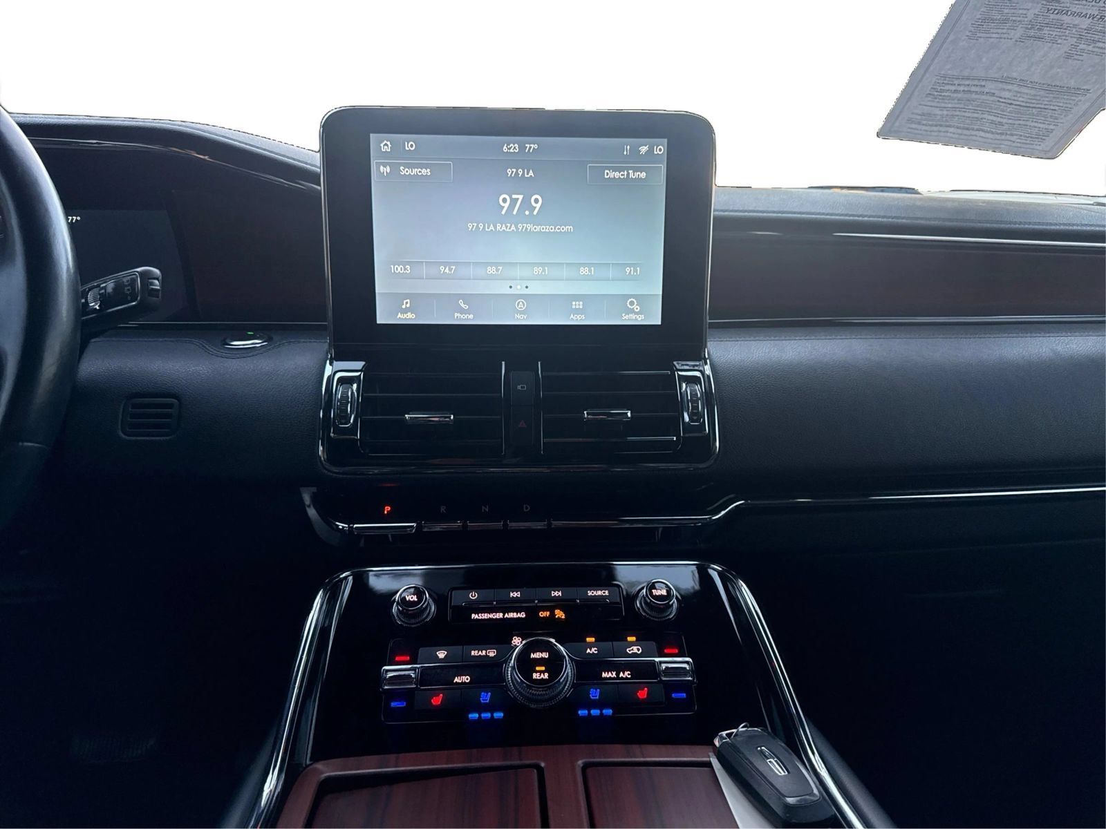 Used 2021 Lincoln Navigator Reserve AWD/4WD image 14