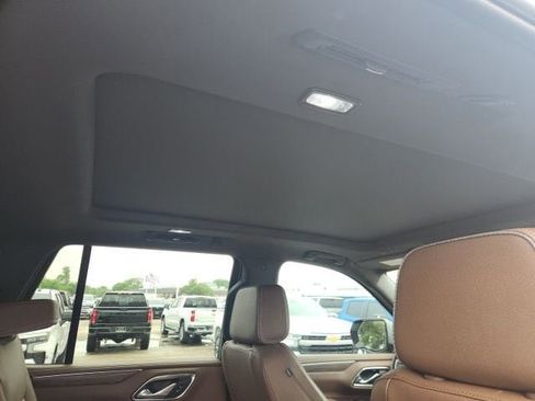 Used 2023 Chevrolet Tahoe High Country image 10