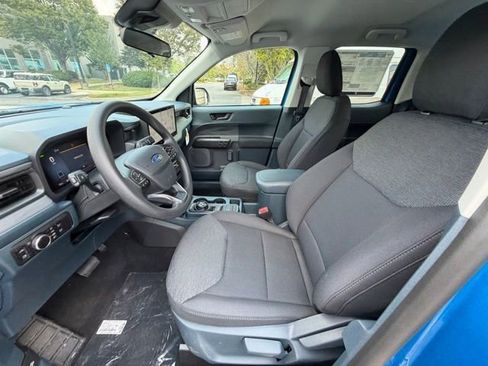 New 2025 Ford Maverick XL image 15