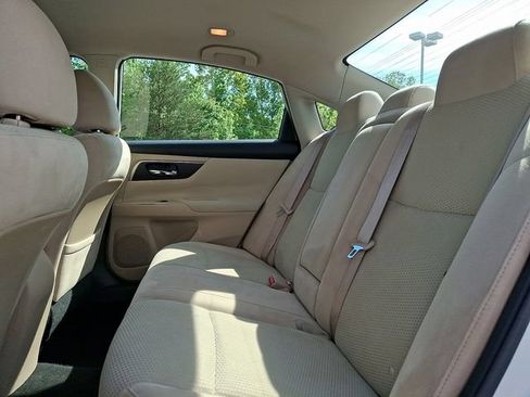 Used 2015 Nissan Altima 2.5 S FWD image 10