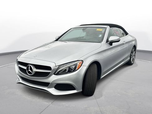 Used 2017 Mercedes-Benz C 300 Cabriolet image 2