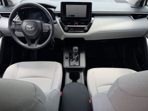 Certified 2026 Toyota Corolla Cross L FWD image 10