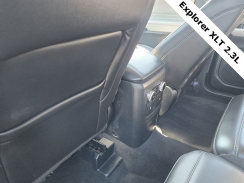 Used 2022 Ford Explorer XLT w/ Equipment Group 202A image 13