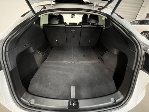 Used 2021 Tesla Model Y Long Range image 13