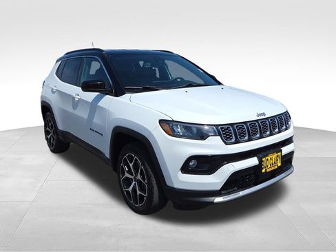 Used 2025 Jeep Compass Limited AWD/4WD image 8