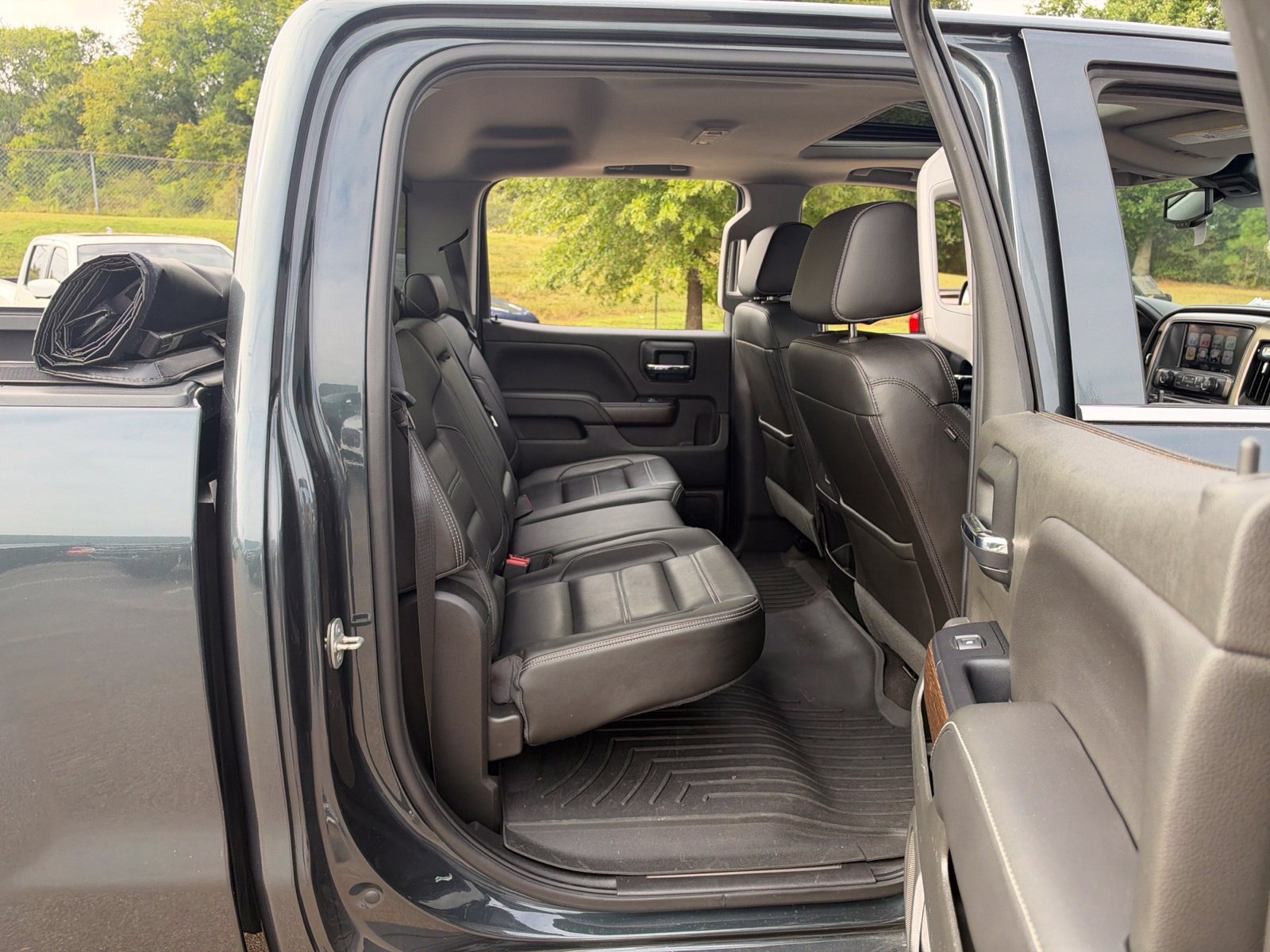 Used 2018 GMC Sierra 1500 Denali w/ Denali Ultimate Package AWD/4WD image 39