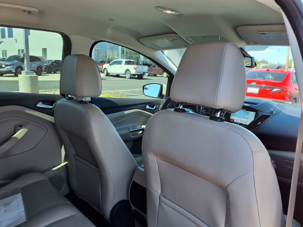 Used 2017 Ford C-MAX Titanium FWD image 20