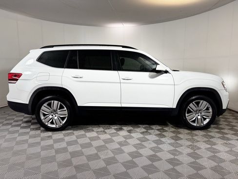 Used 2020 Volkswagen Atlas SE w/ Panoramic Sunroof Package image 10
