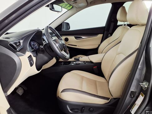 Used 2022 INFINITI QX50 Luxe AWD/4WD image 17