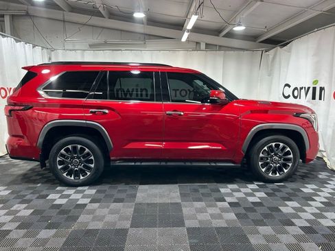 Used 2023 Toyota Sequoia Limited image 10