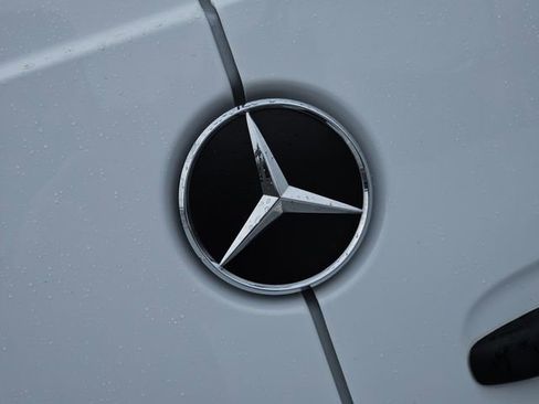 Used 2024 Mercedes-Benz Sprinter 3500 image 30