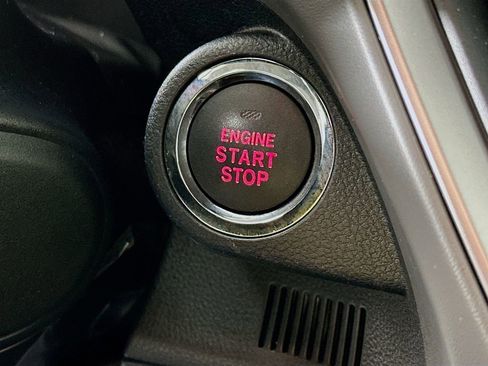 Used 2024 Subaru Crosstrek 2.0i Premium image 19