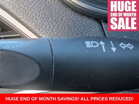 Used 2019 Jeep Cherokee Latitude w/ Cold Weather Group image 37