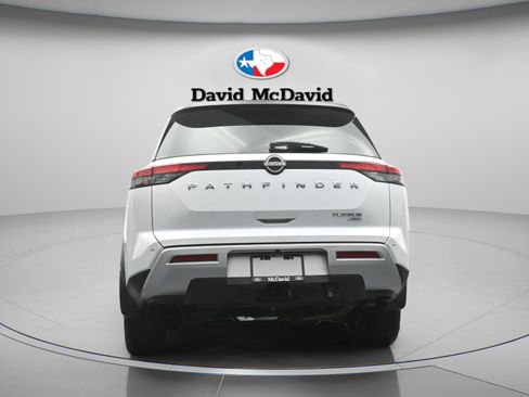 Used 2025 Nissan Pathfinder Platinum w/ Cargo Package AWD/4WD image 35