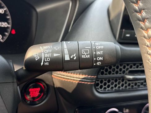 Used 2023 Honda HR-V Sport image 12
