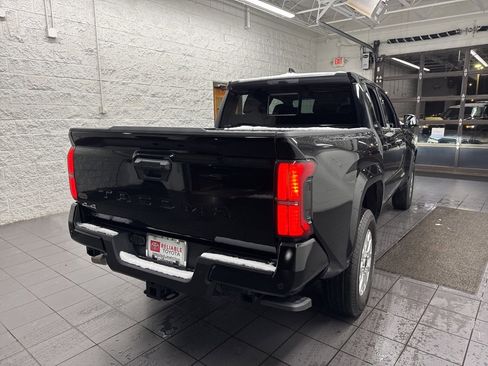 New 2025 Toyota Tacoma SR5 image 7