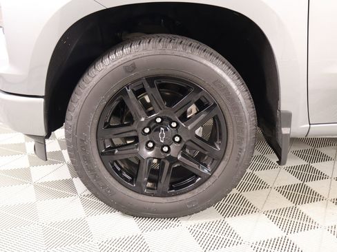Used 2023 Chevrolet Silverado 1500 Custom AWD/4WD image 16