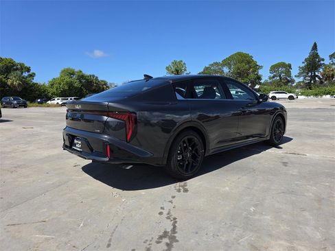 New 2025 Kia K4 GT-Line Turbo image 8