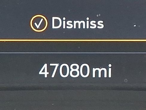 Used 2023 Buick Envision Essence w/ Sport Touring Package image 21