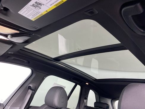 Certified 2024 BMW X5 xDrive40i w/ M Sport Package image 18