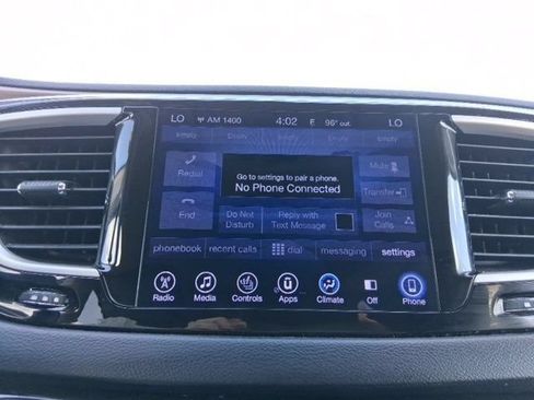 Used 2017 Chrysler Pacifica Touring-L w/ Tire & Wheel Group FWD image 27