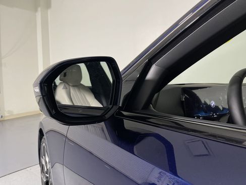 New 2026 BMW 530i w/ M Sport Package image 23