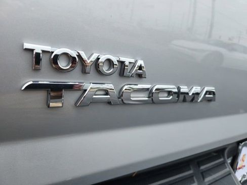 Used 2012 Toyota Tacoma 2WD Access Cab w/ SR5 Pkg image 16