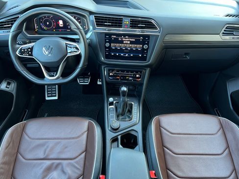 Used 2023 Volkswagen Tiguan SEL R-Line image 13