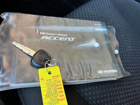 Used 2009 Hyundai Accent GS w/ Popular Equipment Pkg 2 image 26