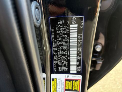 Used 2025 Toyota Camry LE image 28