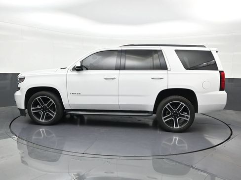 Used 2020 Chevrolet Tahoe LS RWD image 2
