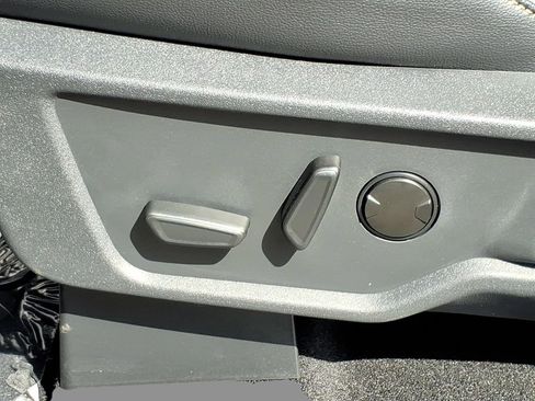 New 2026 Ford Bronco Badlands image 17