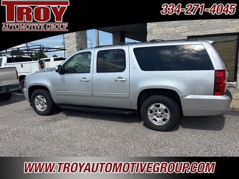 Used 2013 Chevrolet Suburban LT w/ Luxury Package image 5