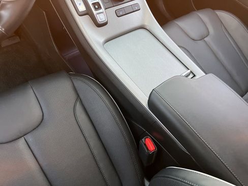 Used 2025 Hyundai Palisade SEL image 18