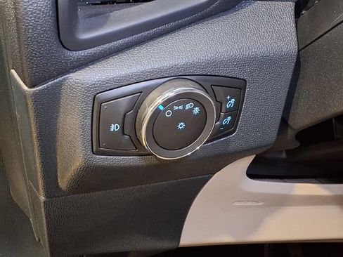 Used 2018 Ford EcoSport Titanium FWD image 17