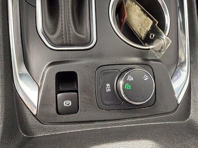 Used 2018 Chevrolet Traverse LT w/ LPO, Black Accent Package AWD/4WD image 12
