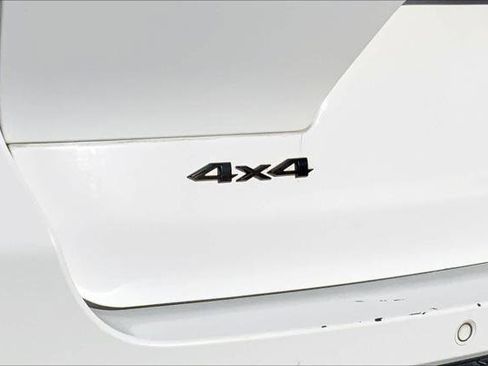 Certified 2023 Jeep Grand Cherokee L Laredo image 10