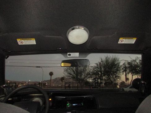 Used 2005 Ford Crown Victoria Police Interceptor image 33