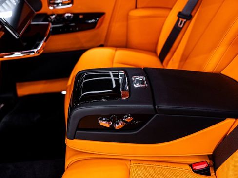 Used 2026 Rolls-Royce Phantom Sedan image 85