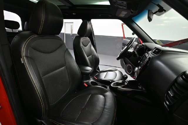Used 2014 Kia Soul + w/ Primo Package FWD image 38