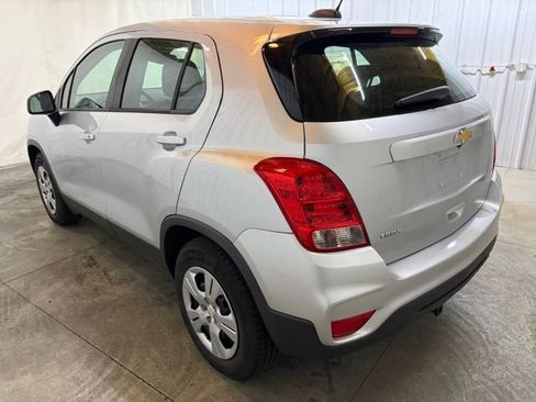 Used 2017 Chevrolet Trax LS FWD image 8