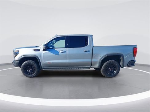Used 2023 GMC Sierra 1500 AT4X image 2